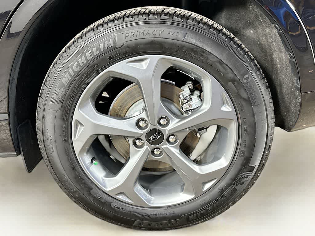 Thumbnail: 2023 Ford Escape - 8