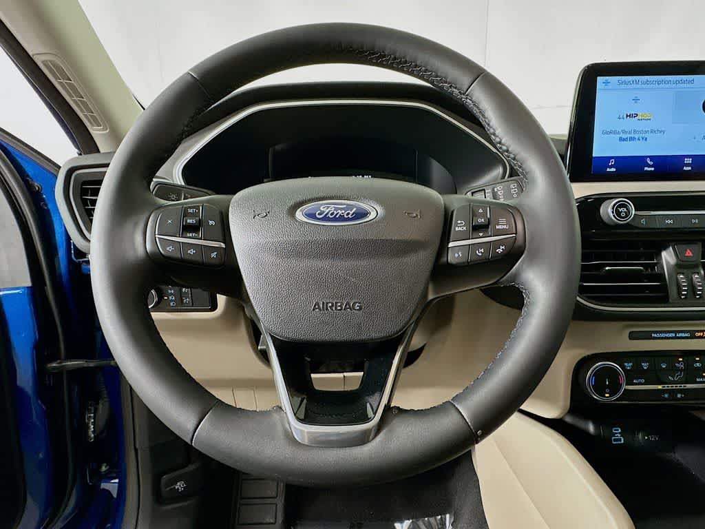 Thumbnail: 2022 Ford Escape - 16