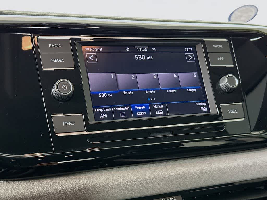 Thumbnail: 2024 Volkswagen Taos - 16