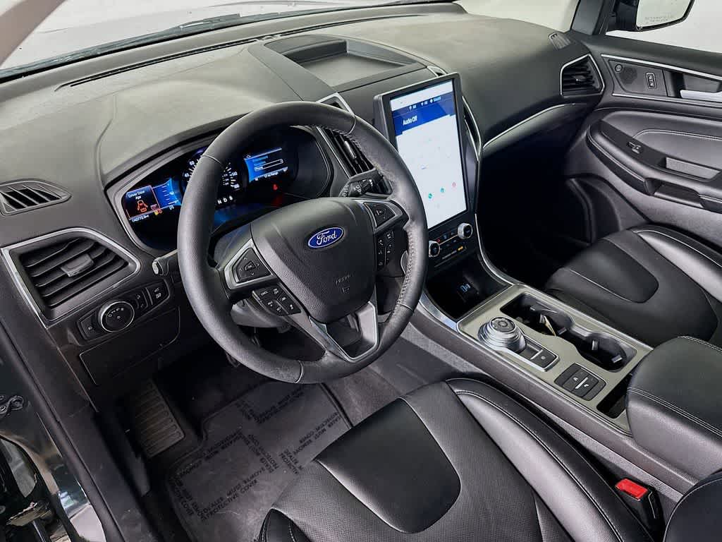 Thumbnail: 2022 Ford Edge - 2