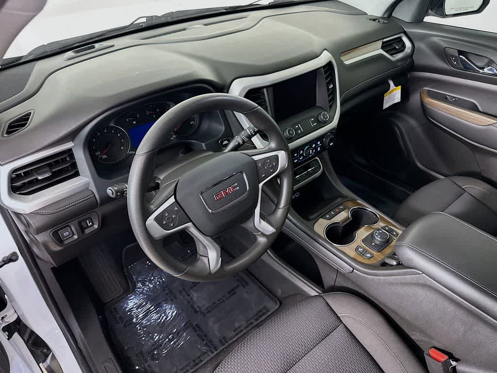 2023 GMC Acadia SLE 2