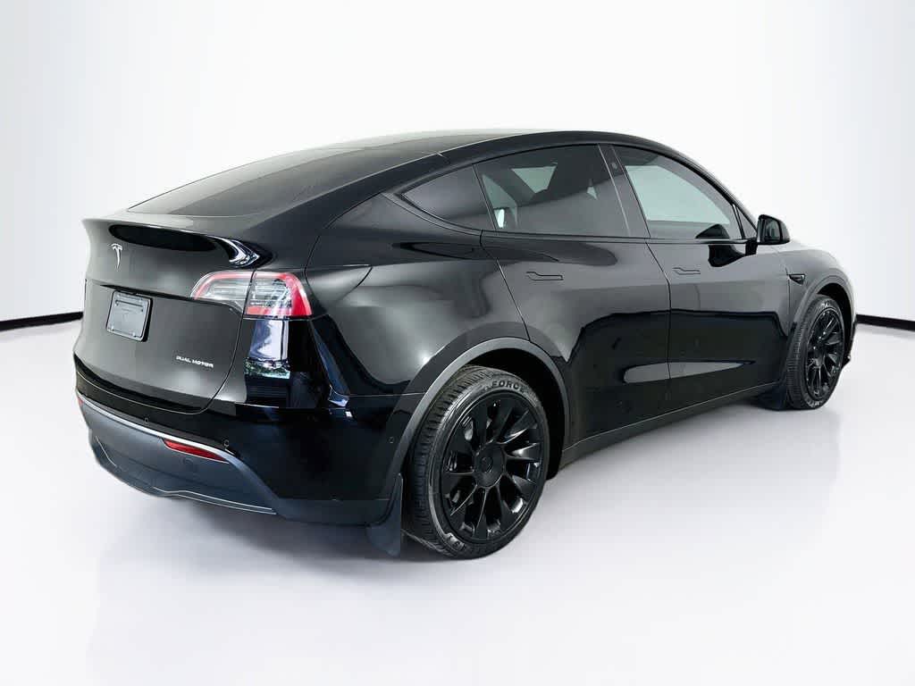 Thumbnail: 2022 Tesla Model Y - 24