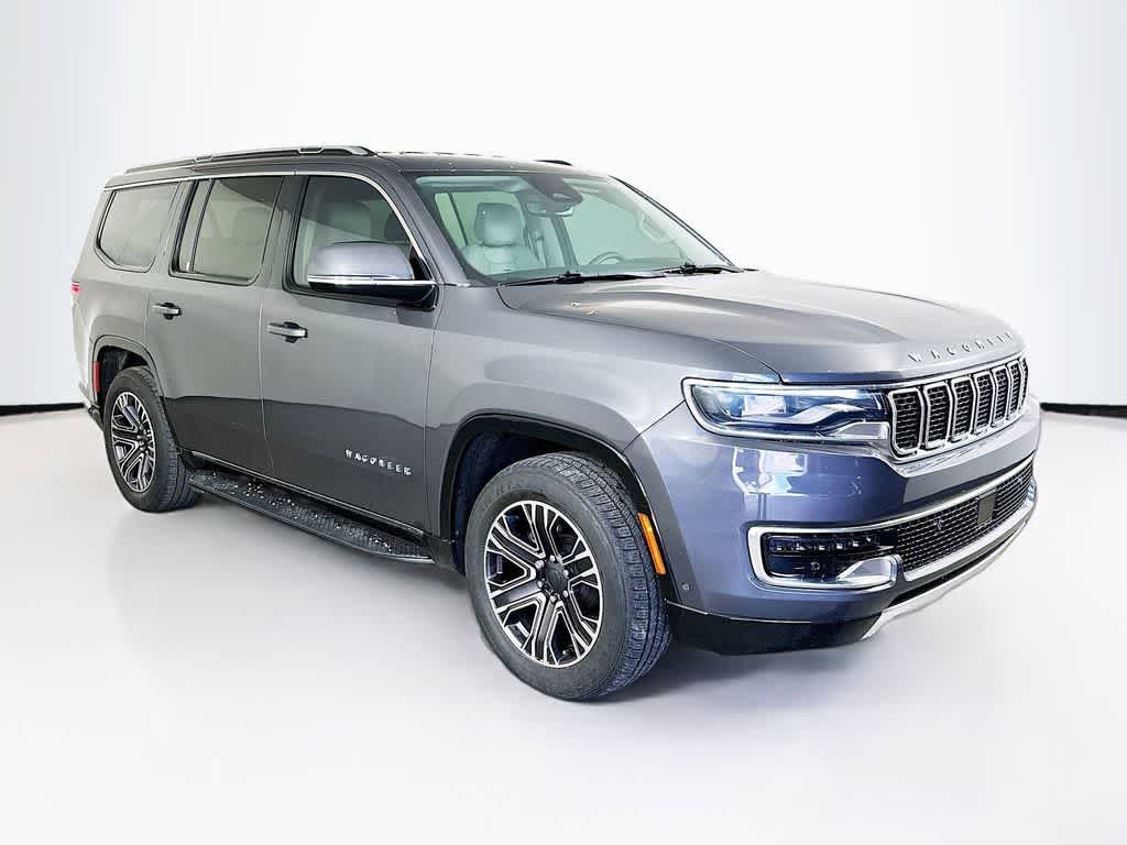 Thumbnail: 2022 Jeep Wagoneer - 23