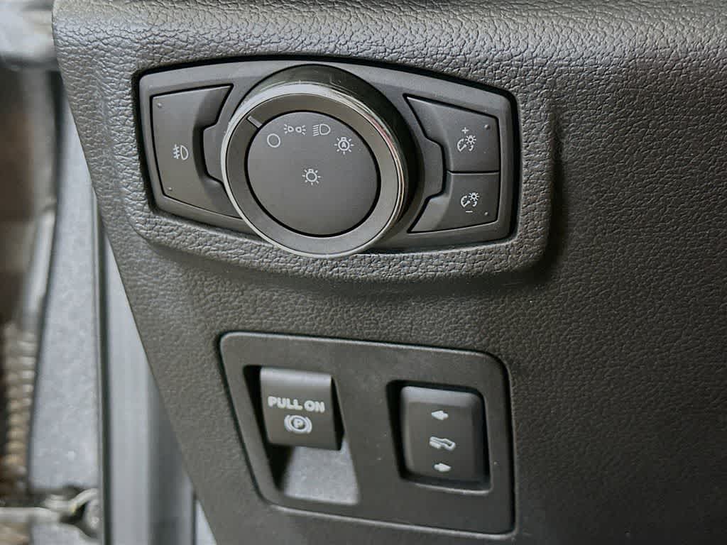 Thumbnail: 2020 Ford Expedition - 27