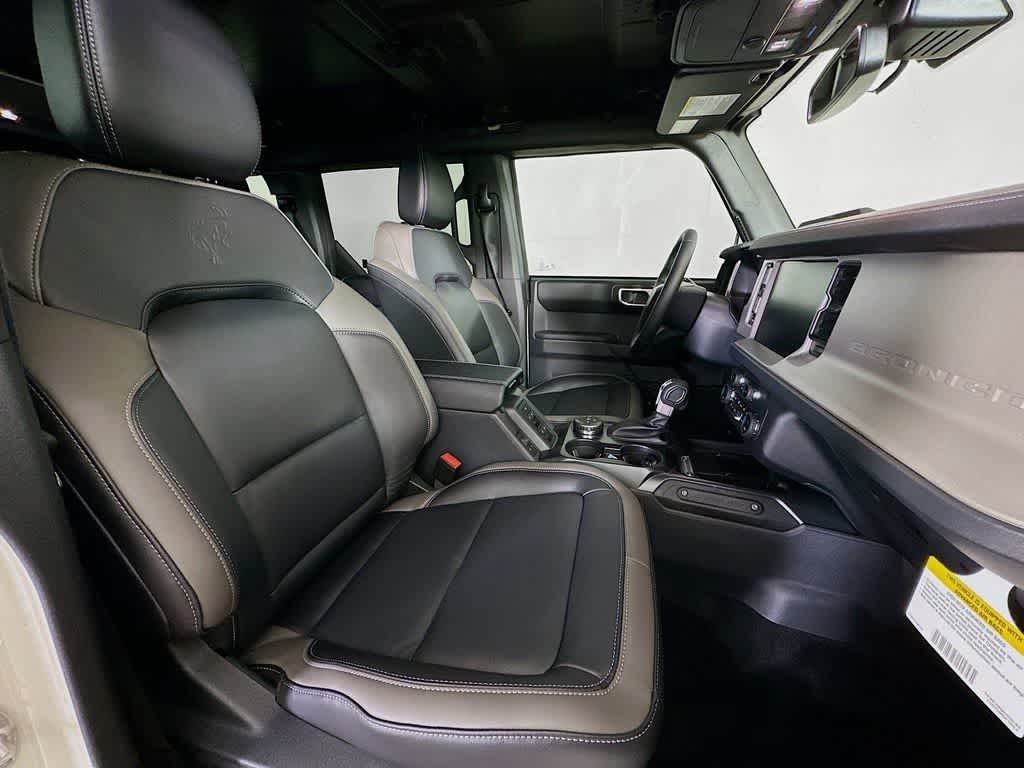 Thumbnail: 2025 Ford Bronco - 15