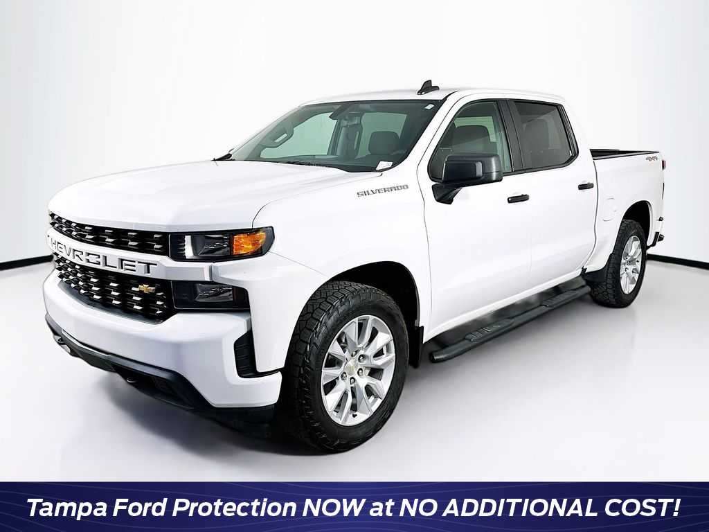 2019 Chevrolet Silverado 1500 Custom Hero Image