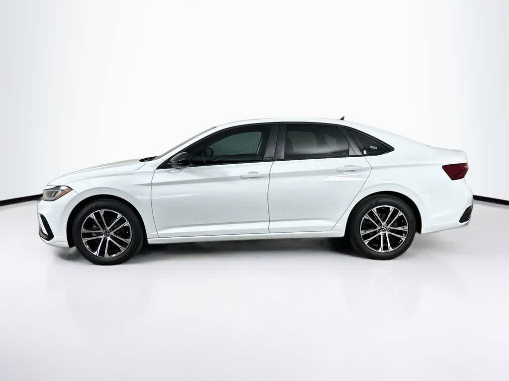 Thumbnail: 2025 Volkswagen Jetta - 3