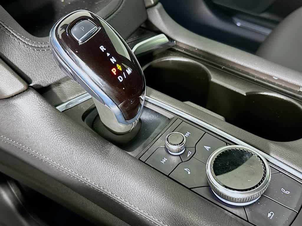 Thumbnail: 2023 Cadillac XT5 - 19