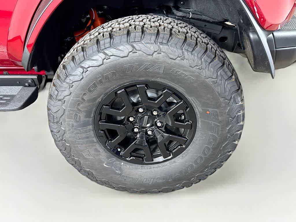 Thumbnail: 2025 Ford Bronco - 8