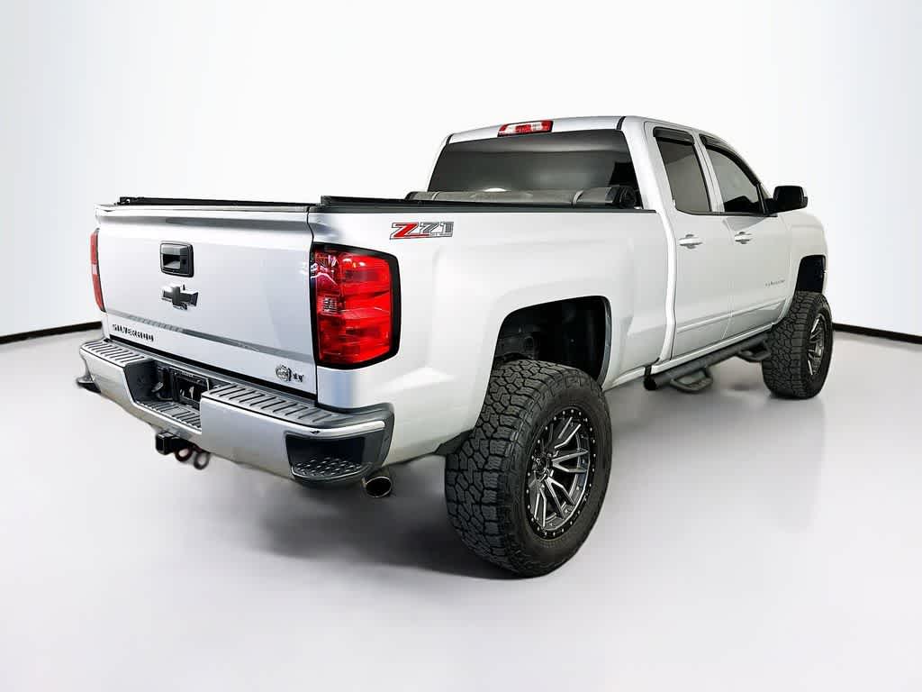 Thumbnail: 2017 Chevrolet Silverado 1500 - 24