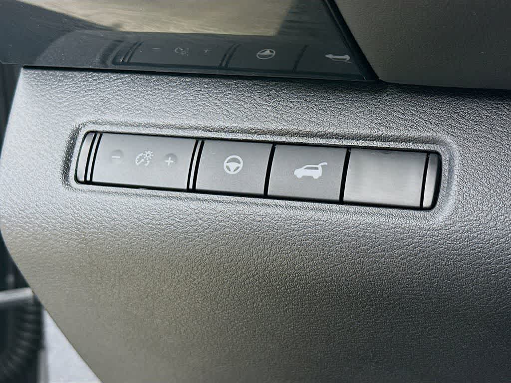 Thumbnail: 2022 Nissan Pathfinder - 27