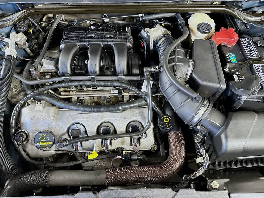 Thumbnail: 2010 Ford Taurus - 9
