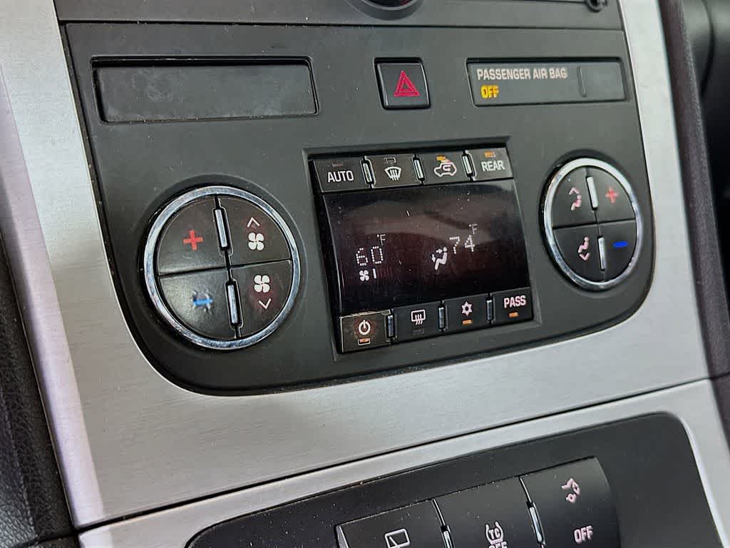 Thumbnail: 2012 GMC Acadia - 18