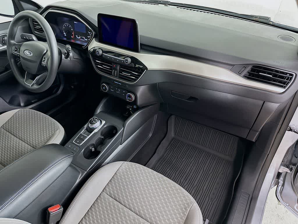 Thumbnail: 2022 Ford Escape - 31