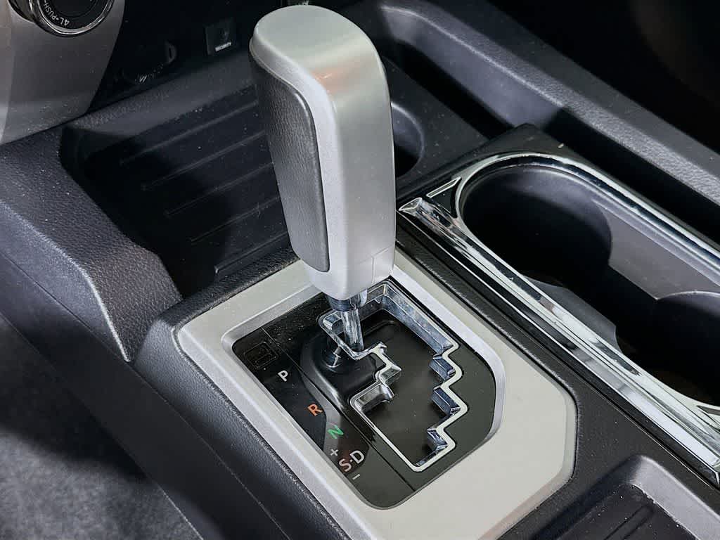 Thumbnail: 2017 Toyota Tundra - 18