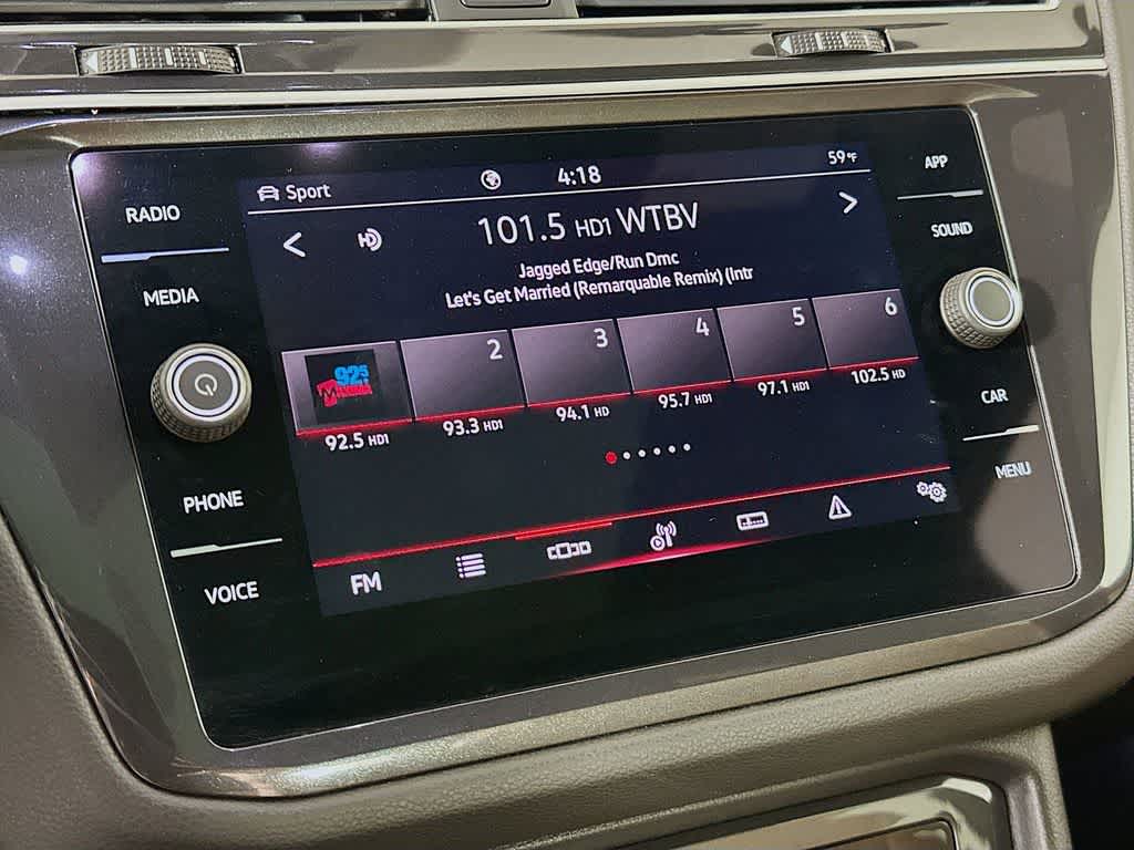 Thumbnail: 2024 Volkswagen Tiguan - 17