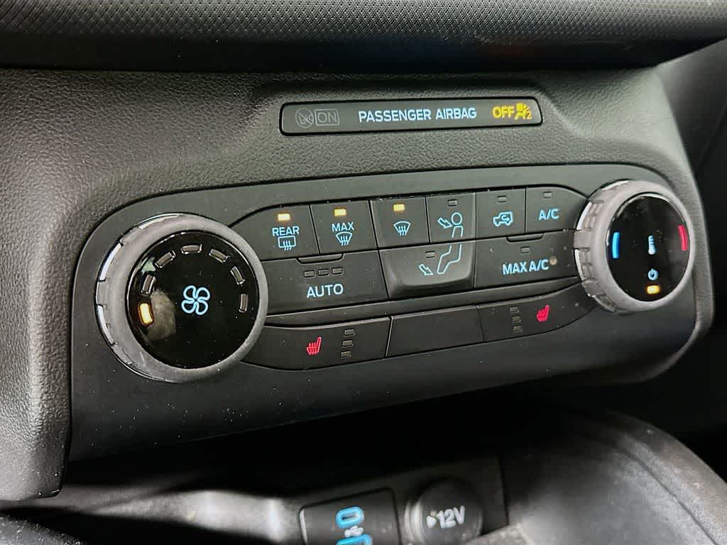 Thumbnail: 2022 Ford Bronco Sport - 18