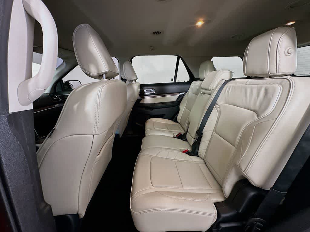 Thumbnail: 2019 Ford Explorer - 14