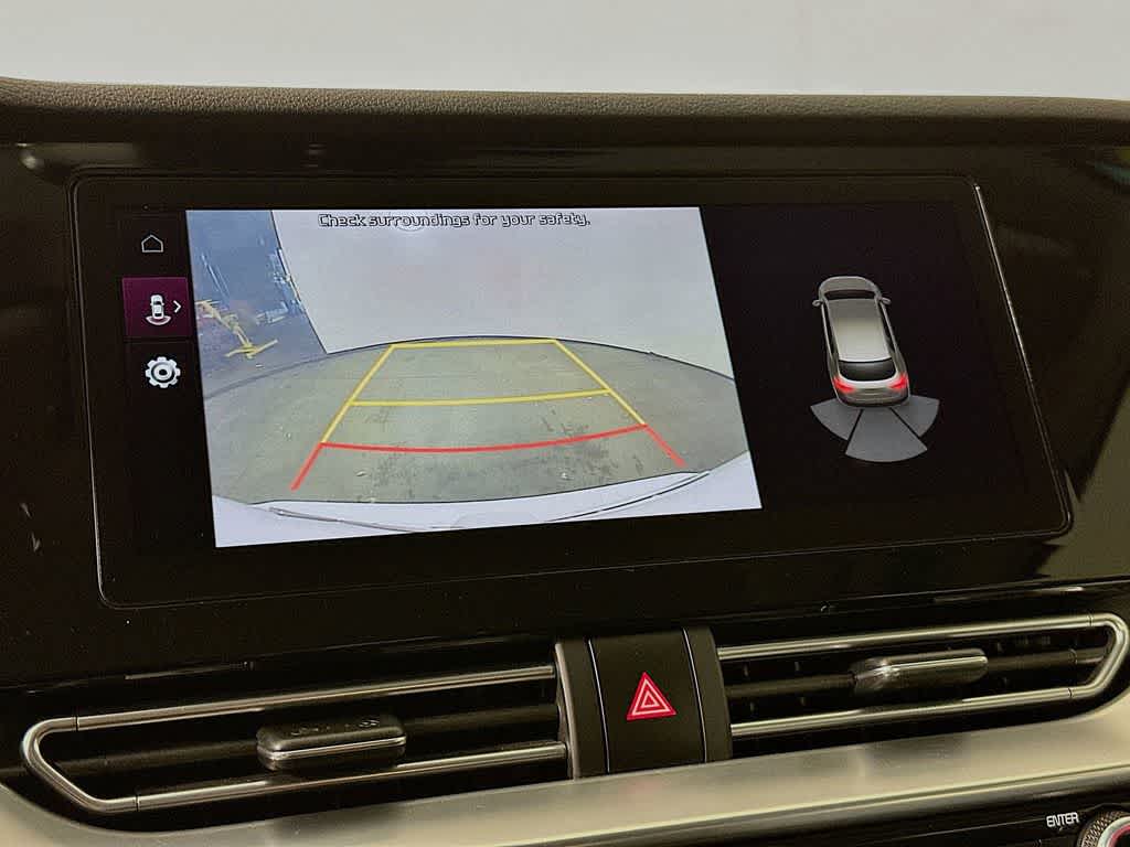 Thumbnail: 2022 Kia Niro - 30