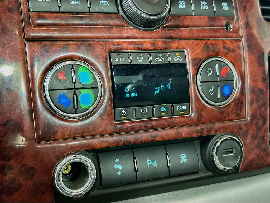 Thumbnail: 2011 GMC Sierra 1500 - 17