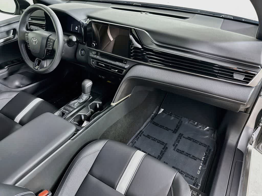 Thumbnail: 2025 Toyota Camry - 32