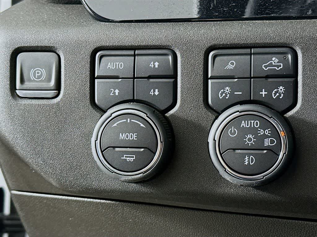 Thumbnail: 2023 Chevrolet Silverado 1500 - 27