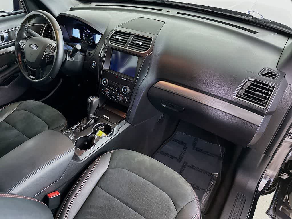 Thumbnail: 2019 Ford Explorer - 34