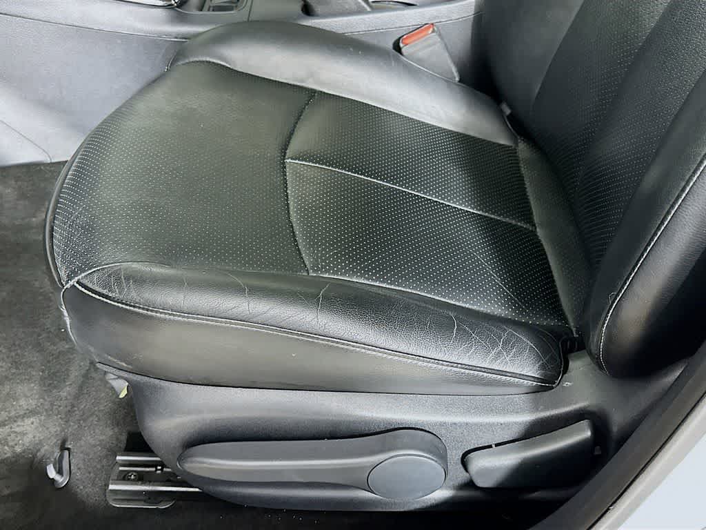 Thumbnail: 2014 Nissan Sentra - 30