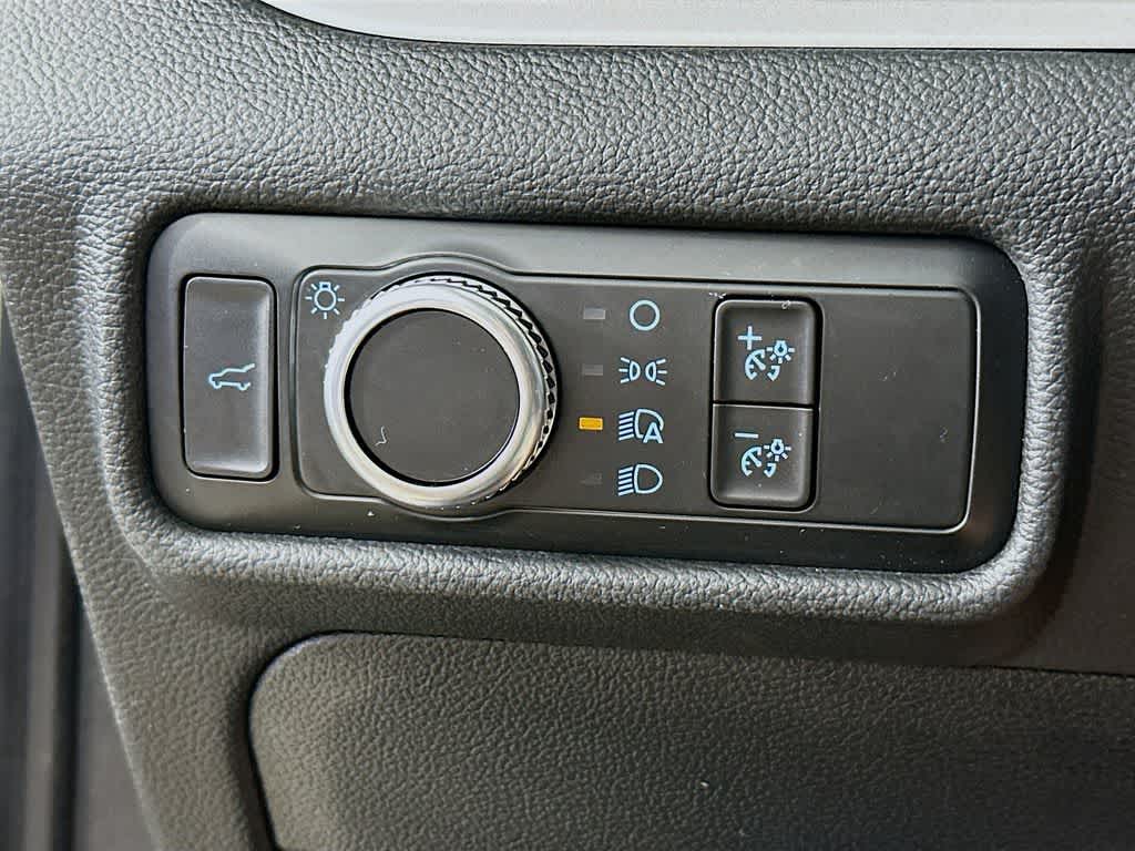 Thumbnail: 2020 Ford Explorer - 27