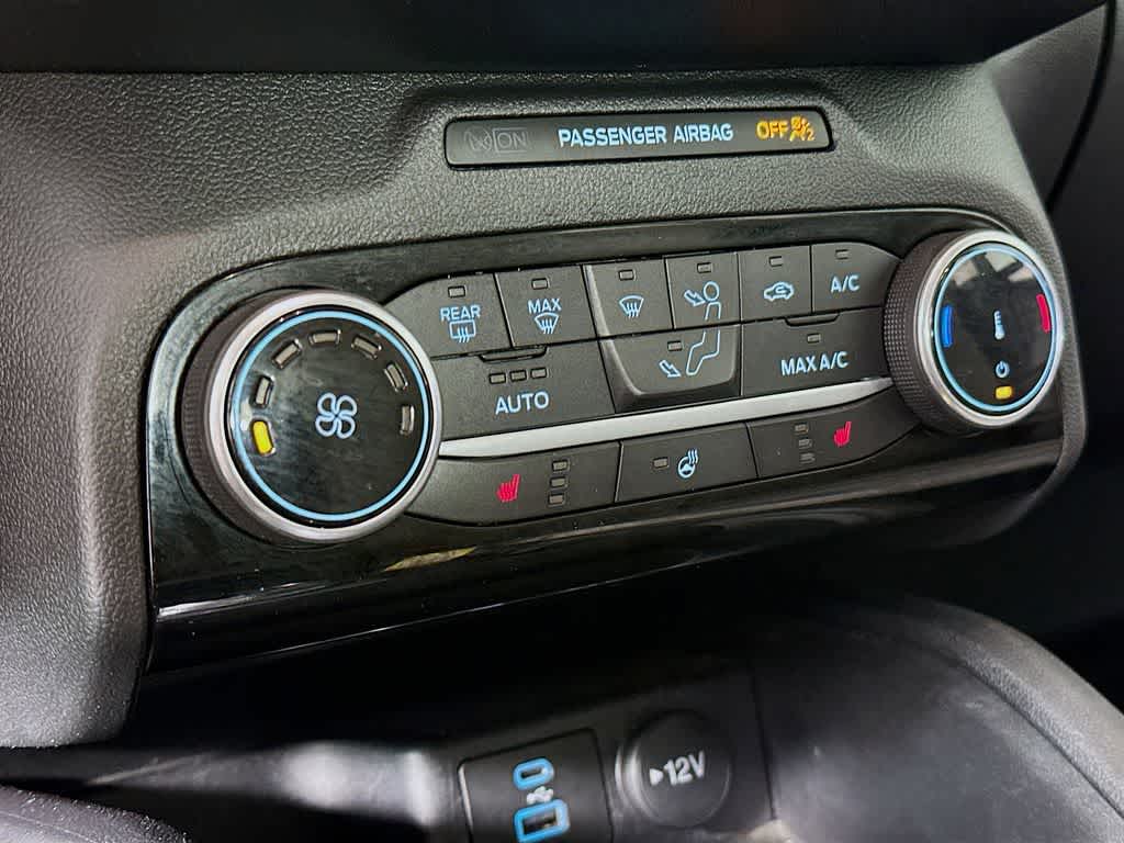 Thumbnail: 2022 Ford Escape - 28