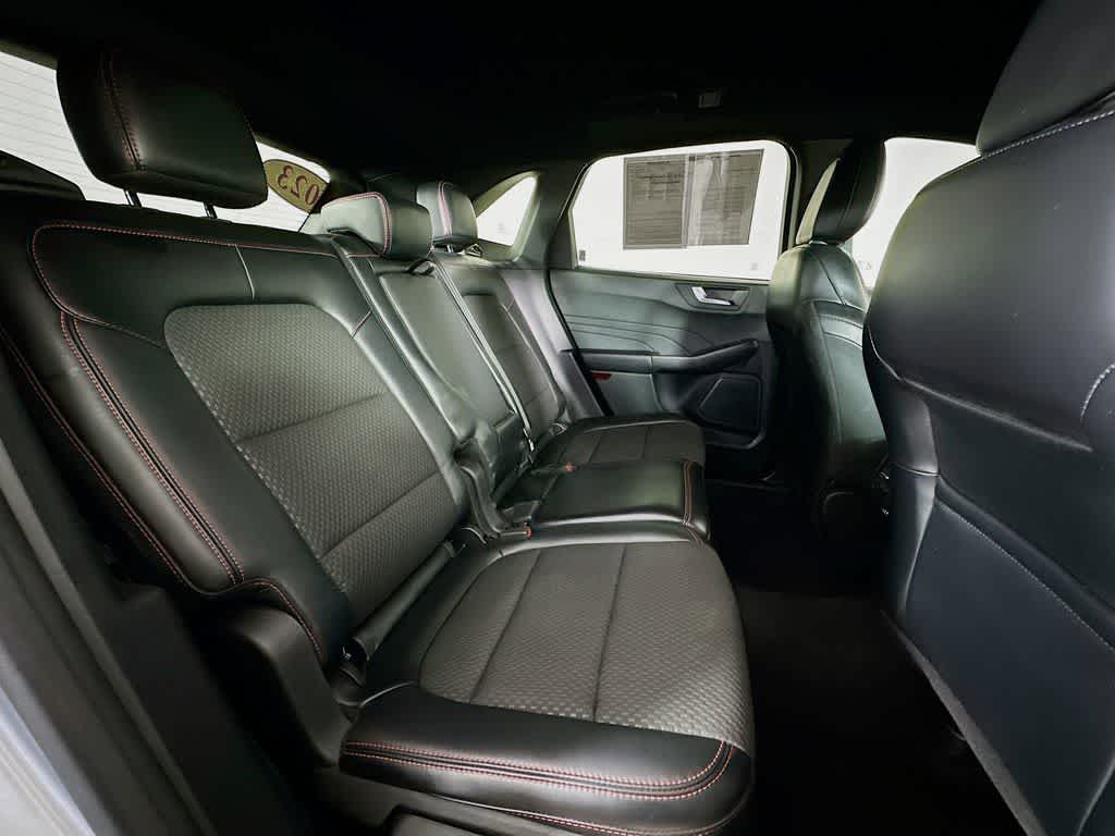 Thumbnail: 2023 Ford Escape - 31