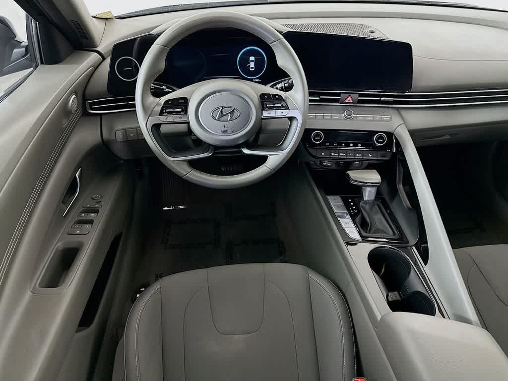 Thumbnail: 2023 Hyundai Elantra - 9