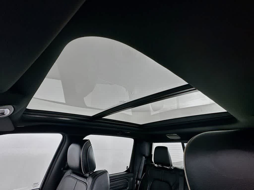 Thumbnail: 2021 RAM 1500 - 32