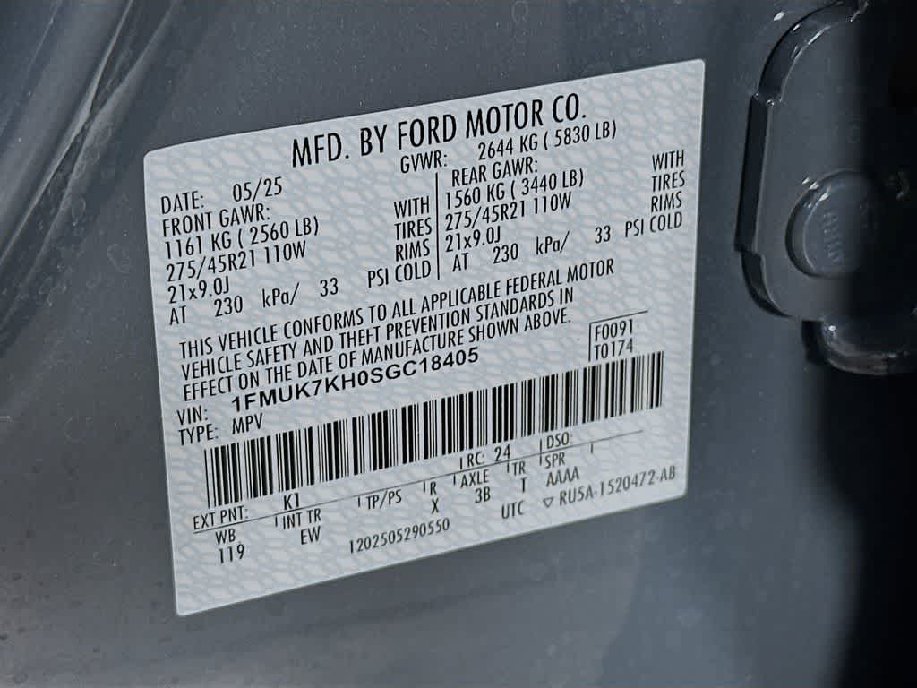 2025 Ford Explorer ST-Line 22