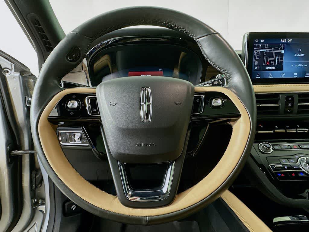 Thumbnail: 2021 Lincoln Corsair - 16