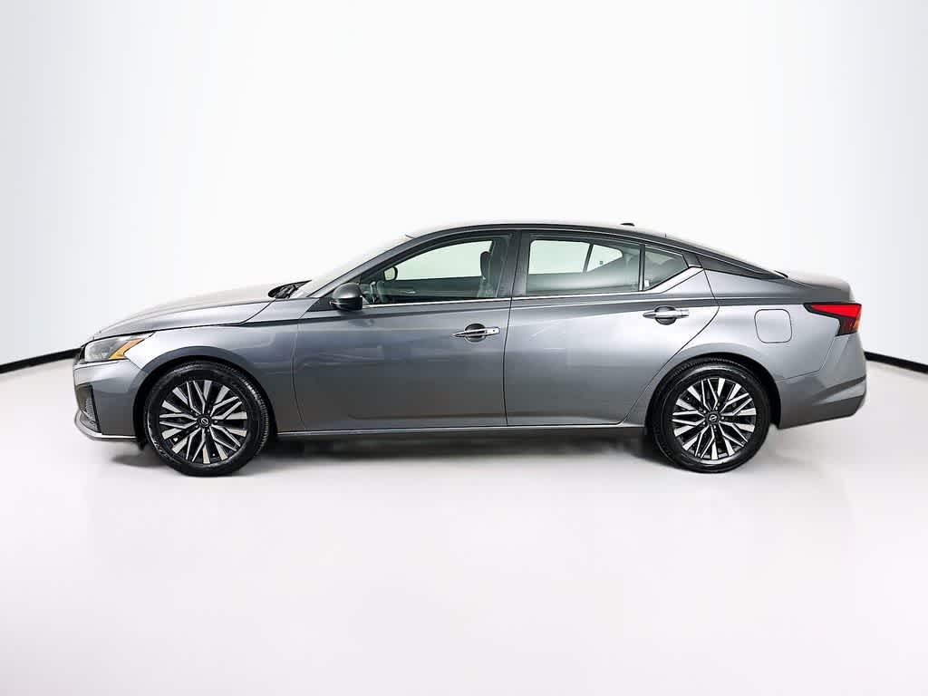 Thumbnail: 2024 Nissan Altima - 3