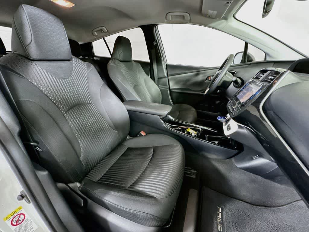 Thumbnail: 2019 Toyota Prius Prime - 14