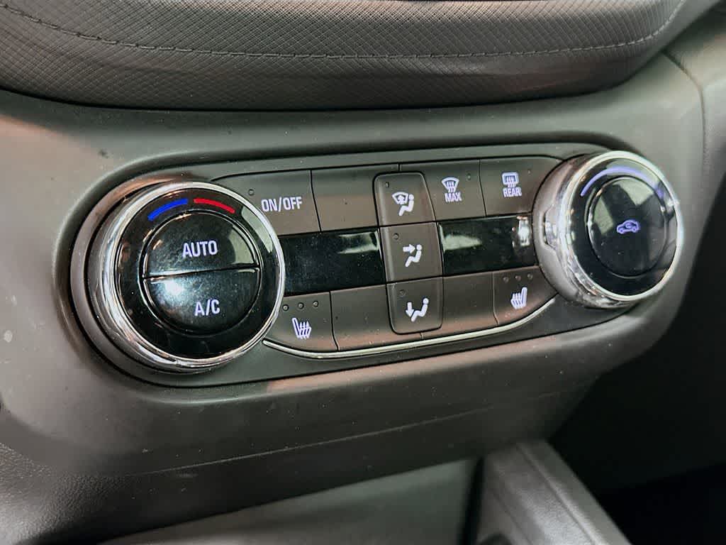 Thumbnail: 2022 Chevrolet TrailBlazer - 17