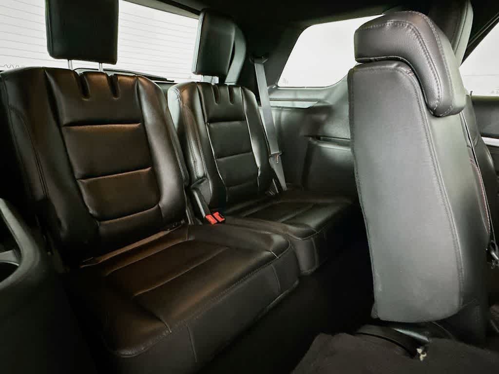 Thumbnail: 2019 Ford Explorer - 32