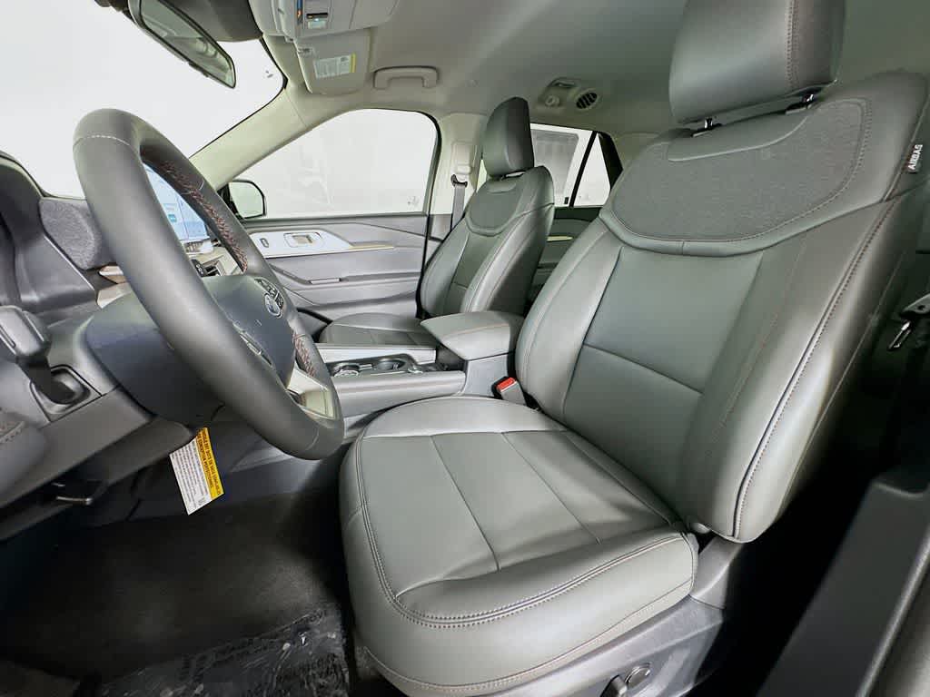 Thumbnail: 2025 Ford Explorer - 12