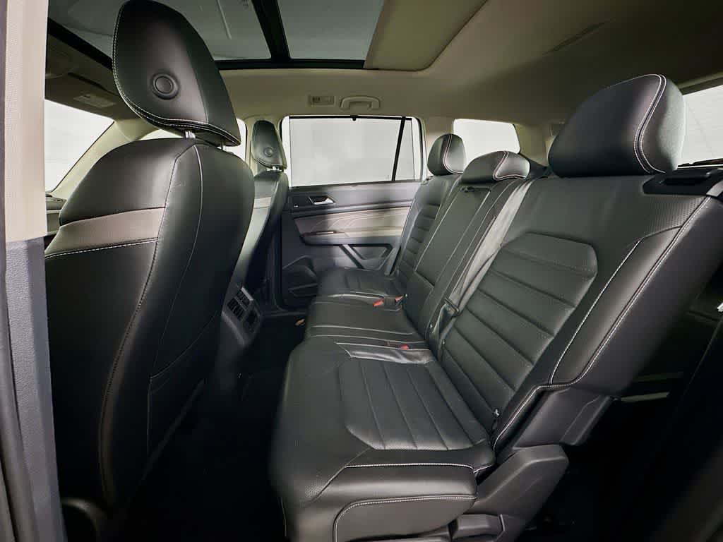 Thumbnail: 2022 Volkswagen Atlas - 14