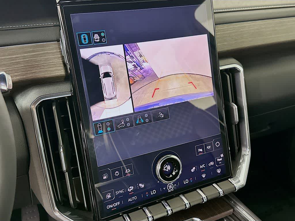 2025 GMC Acadia Denali 28