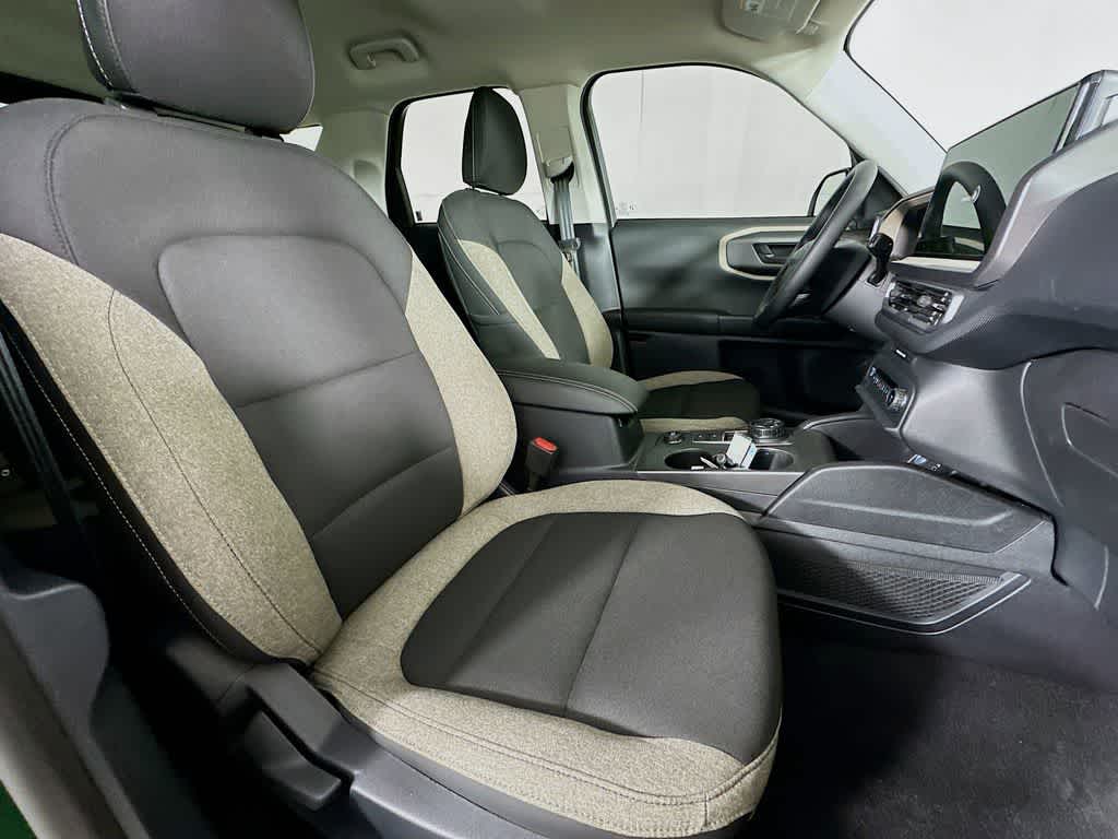 Thumbnail: 2025 Ford Bronco Sport - 14