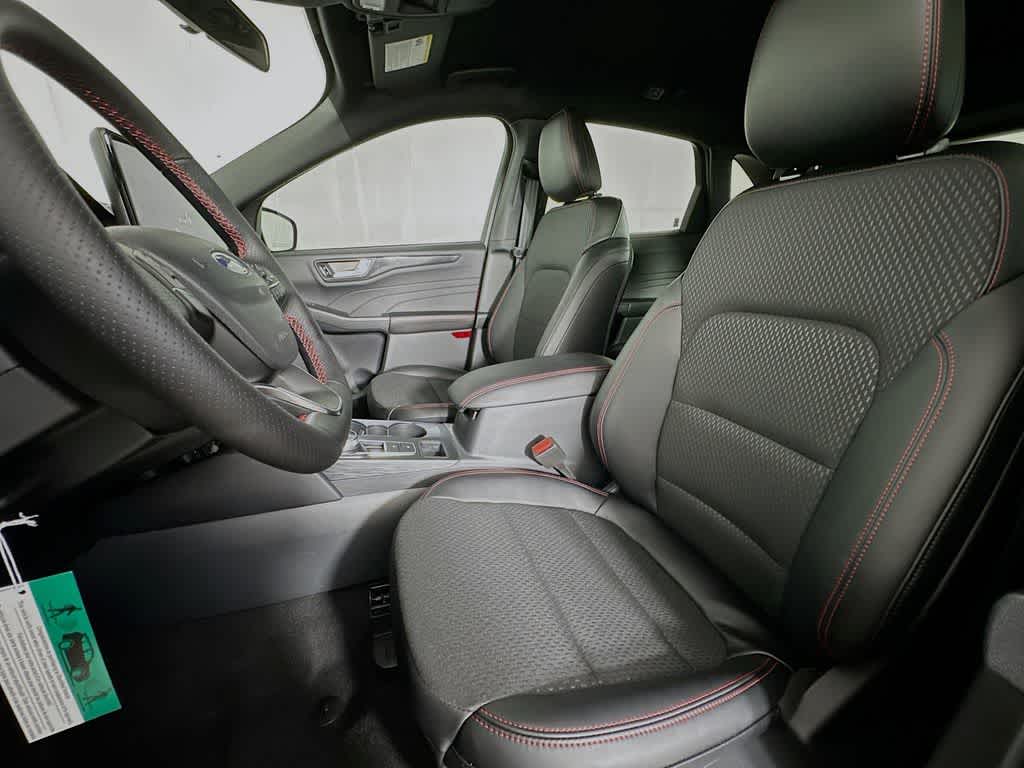 2025 Ford Escape ST-Line 12