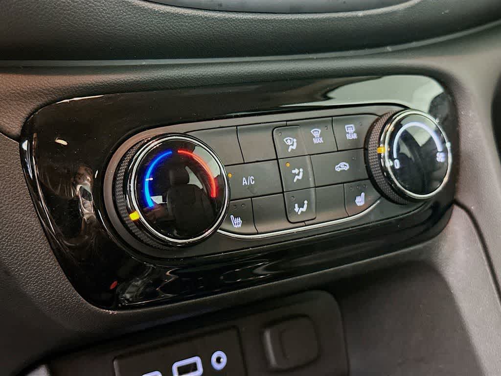 Thumbnail: 2023 Buick Encore GX - 17