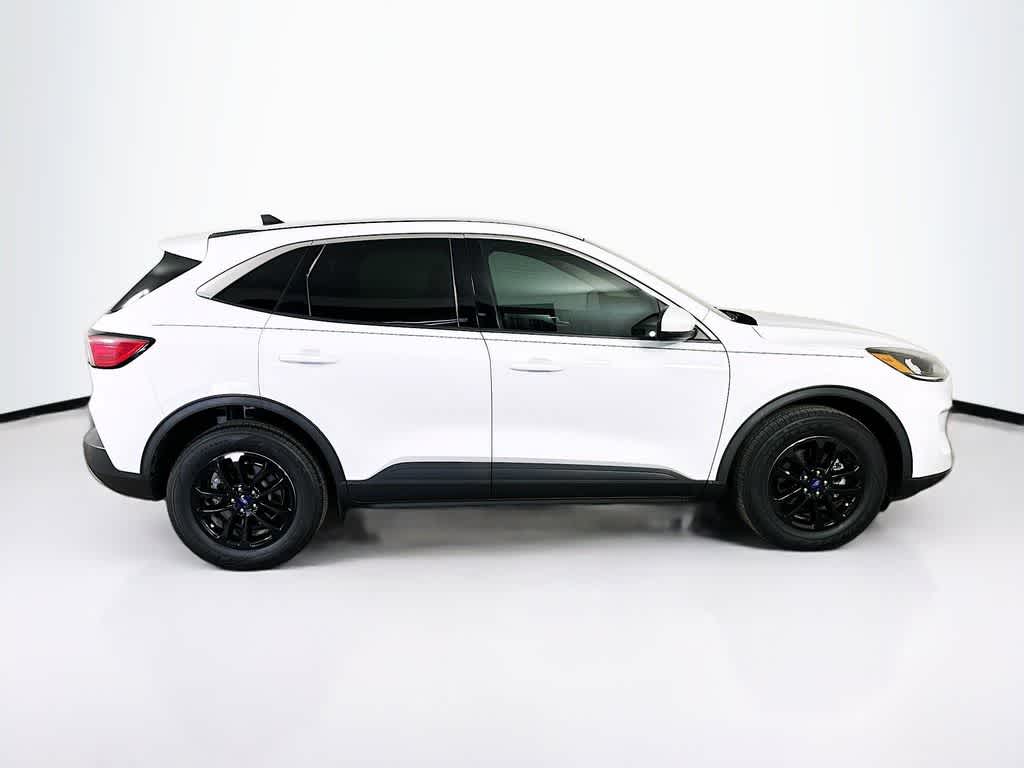 Thumbnail: 2020 Ford Escape - 25