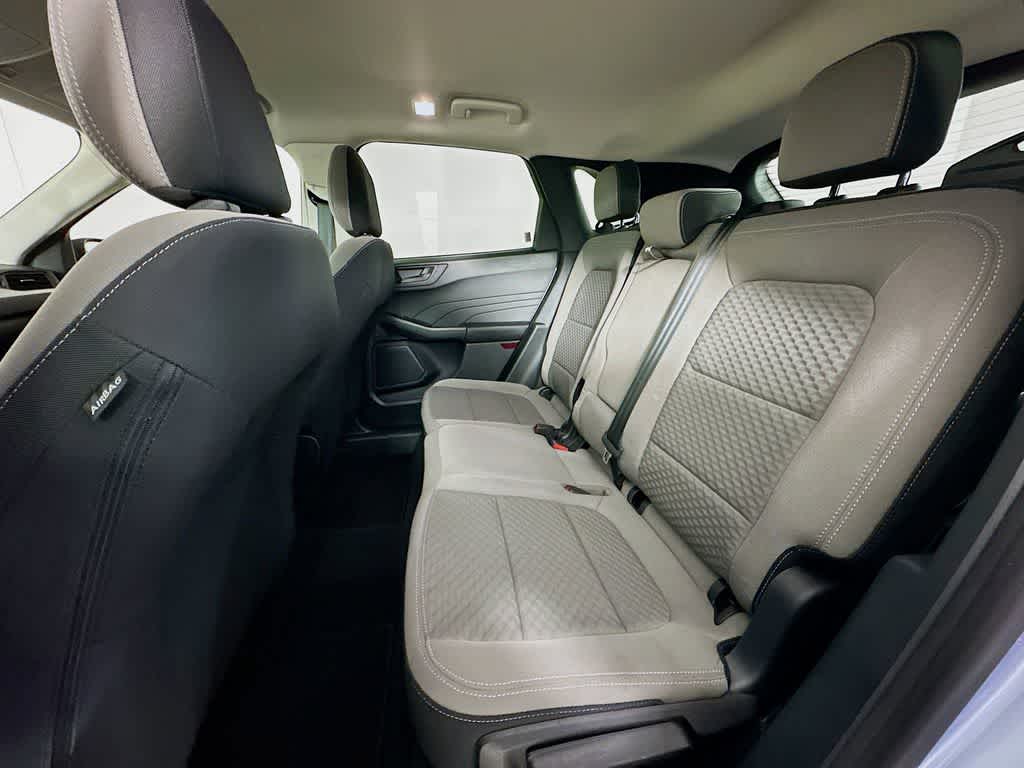 Thumbnail: 2022 Ford Escape - 14