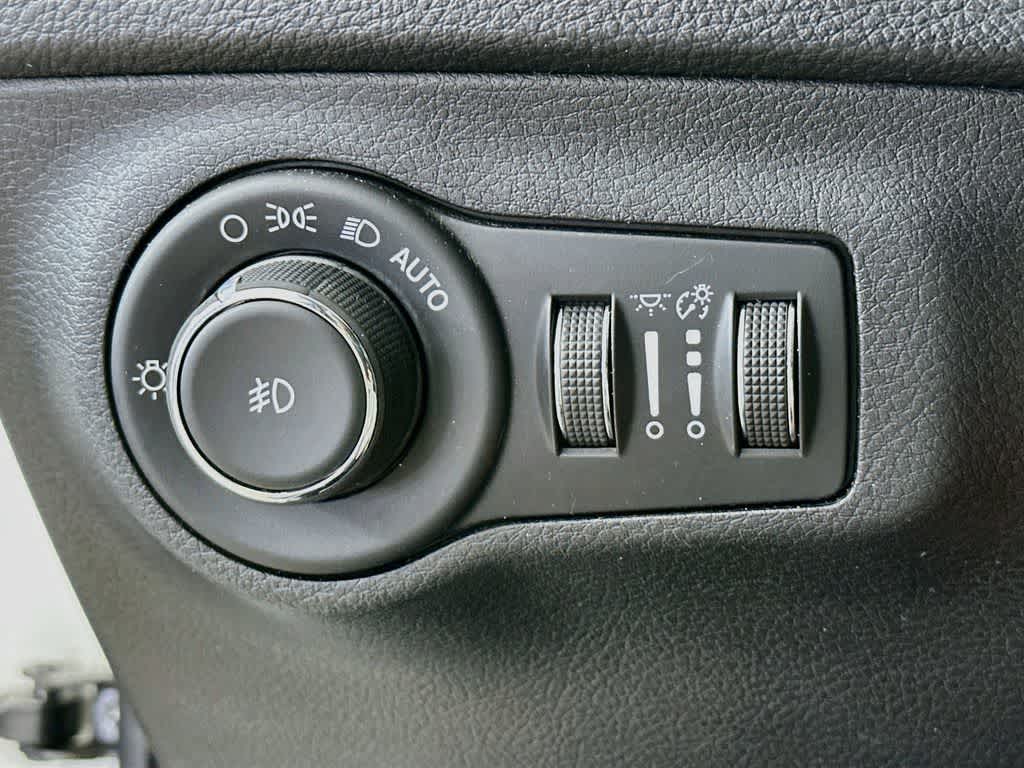 Thumbnail: 2018 Jeep Compass - 26