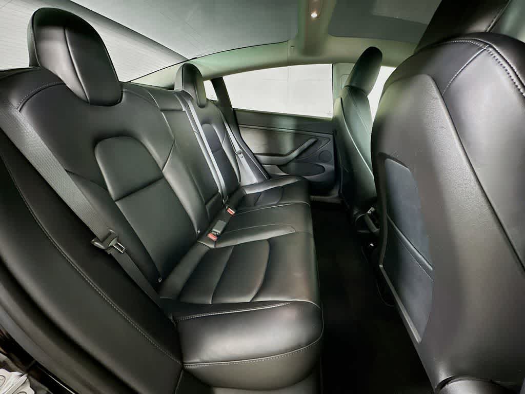 Thumbnail: 2023 Tesla Model 3 - 31