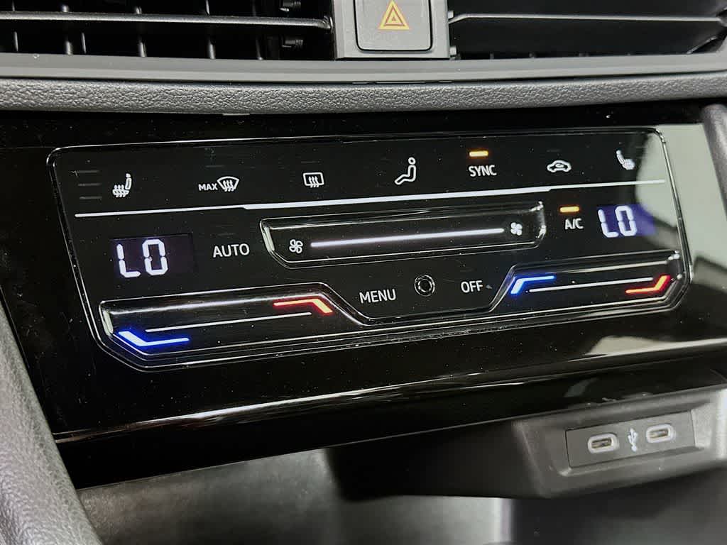 Thumbnail: 2025 Volkswagen Jetta - 16